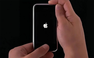 经典落幕：苹果正式关闭iPhone 5等四款老设备“降级通道”